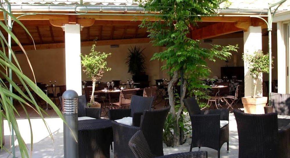מלון Lézignan-Corbières Logis Auberge Cote Jardin מראה חיצוני תמונה